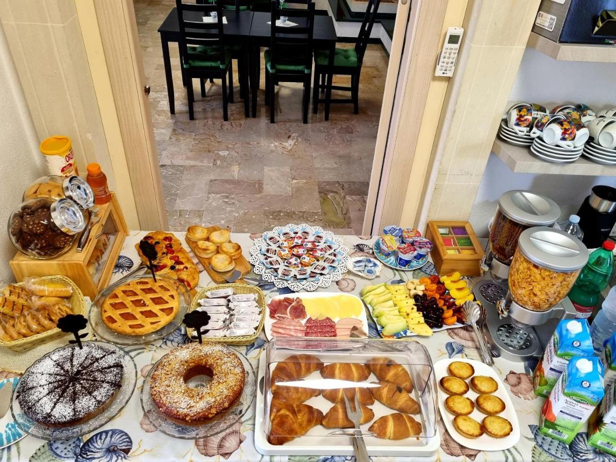 Albatros B&B Porto Cesareo Exteriör bild