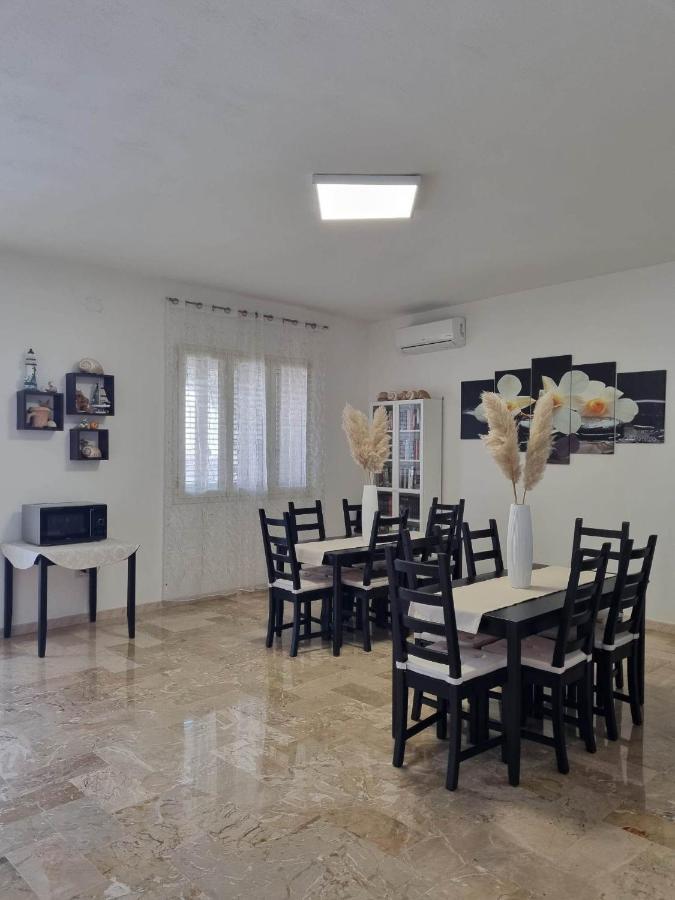 Albatros B&B Porto Cesareo Exteriör bild
